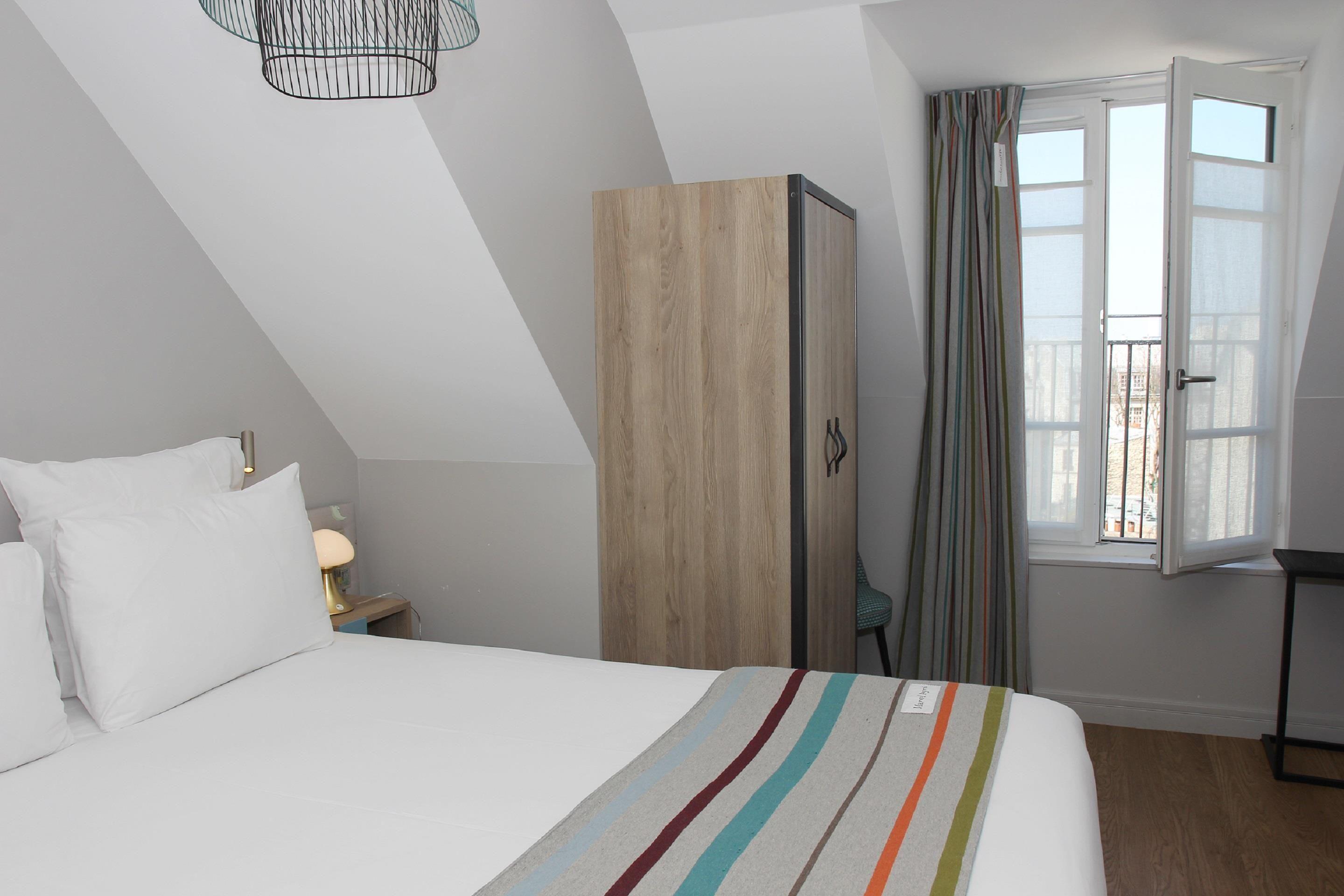 Hotel Litteraire Marcel Ayme, Bw Premier Collection Paris