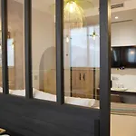 Litteraire Marcel Ayme, Bw Premier Collection Hotel Paris