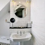 Hotel Litteraire Marcel Ayme, Bw Premier Collection Paris