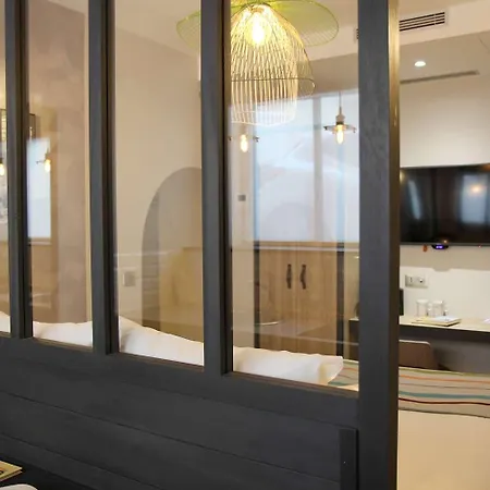 Litteraire Marcel Ayme, Bw Premier Collection Hotel Parigi