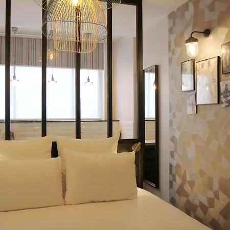 Hotel Litteraire Marcel Ayme, Bw Premier Collection 4*