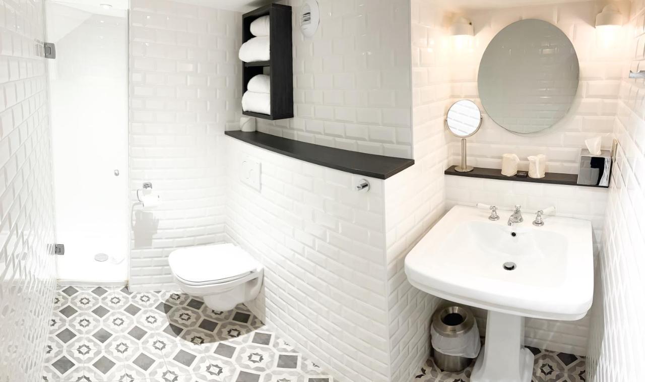 Litteraire Marcel Ayme, Bw Premier Collection Paris