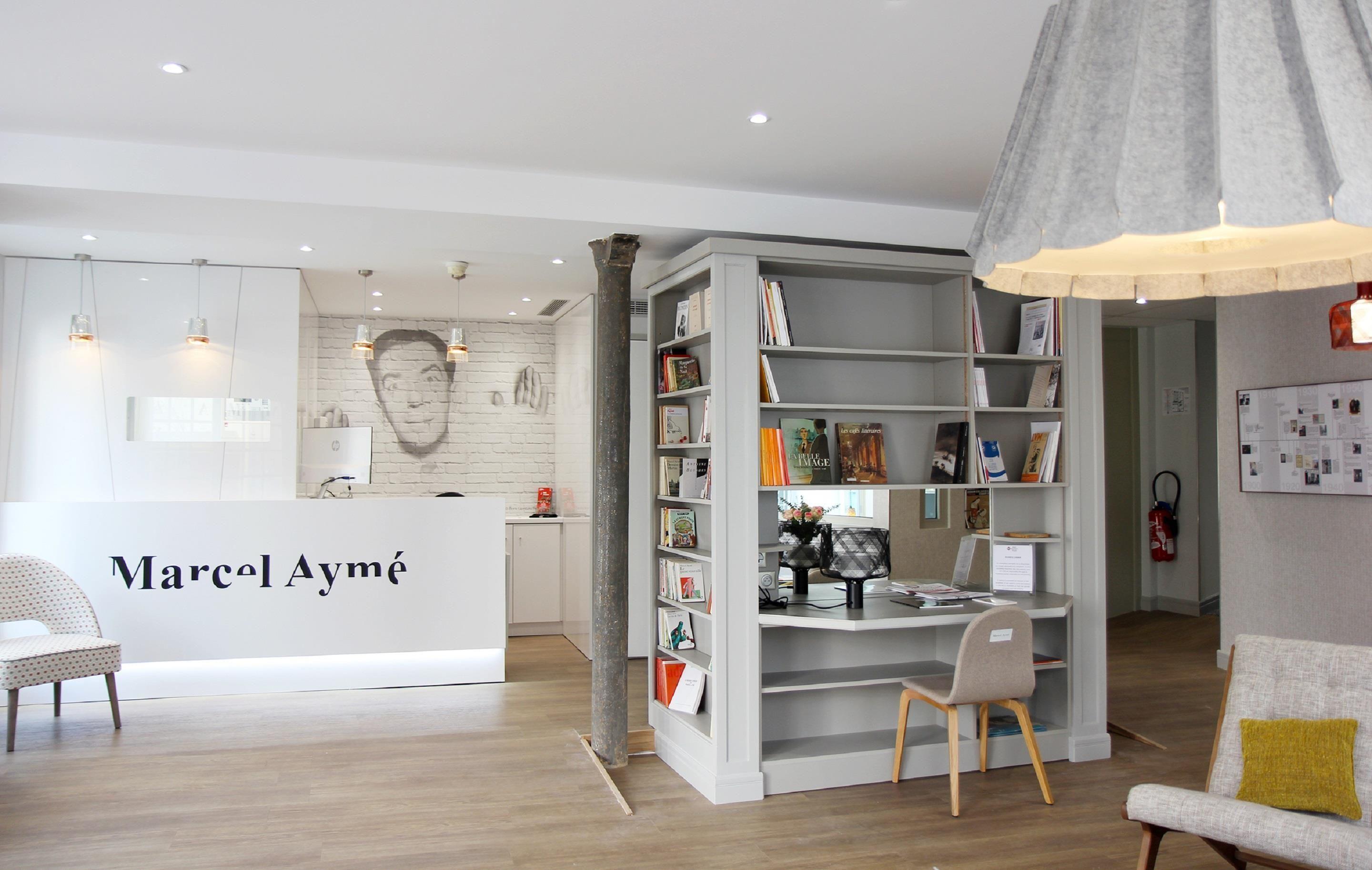 Hotel Litteraire Marcel Ayme, Bw Premier Collection Parigi