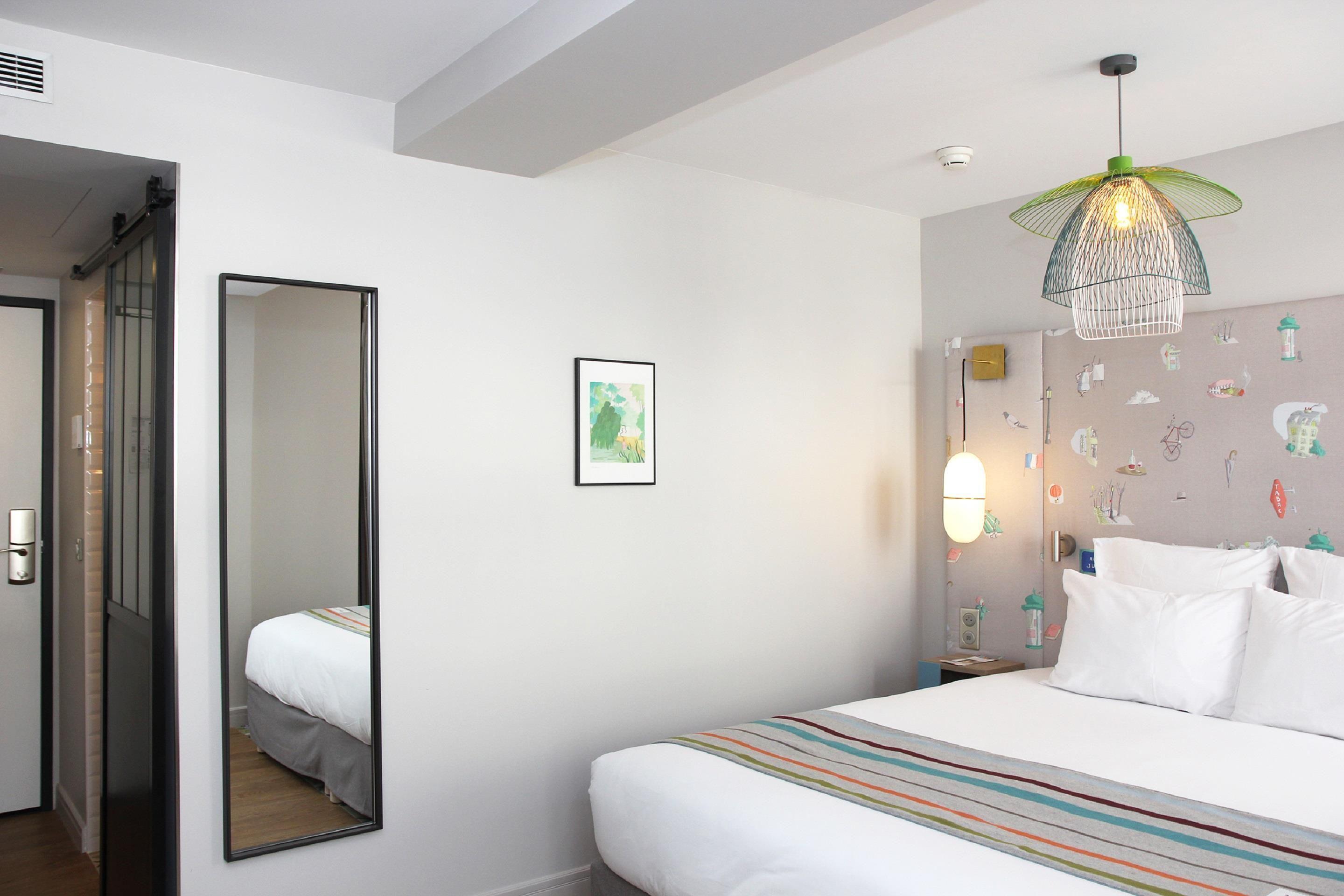 Litteraire Marcel Ayme, Bw Premier Collection Hotel Parigi