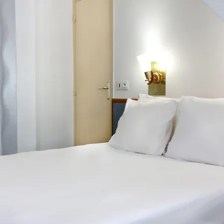 Litteraire Marcel Ayme, Bw Premier Collection Hotel Parigi